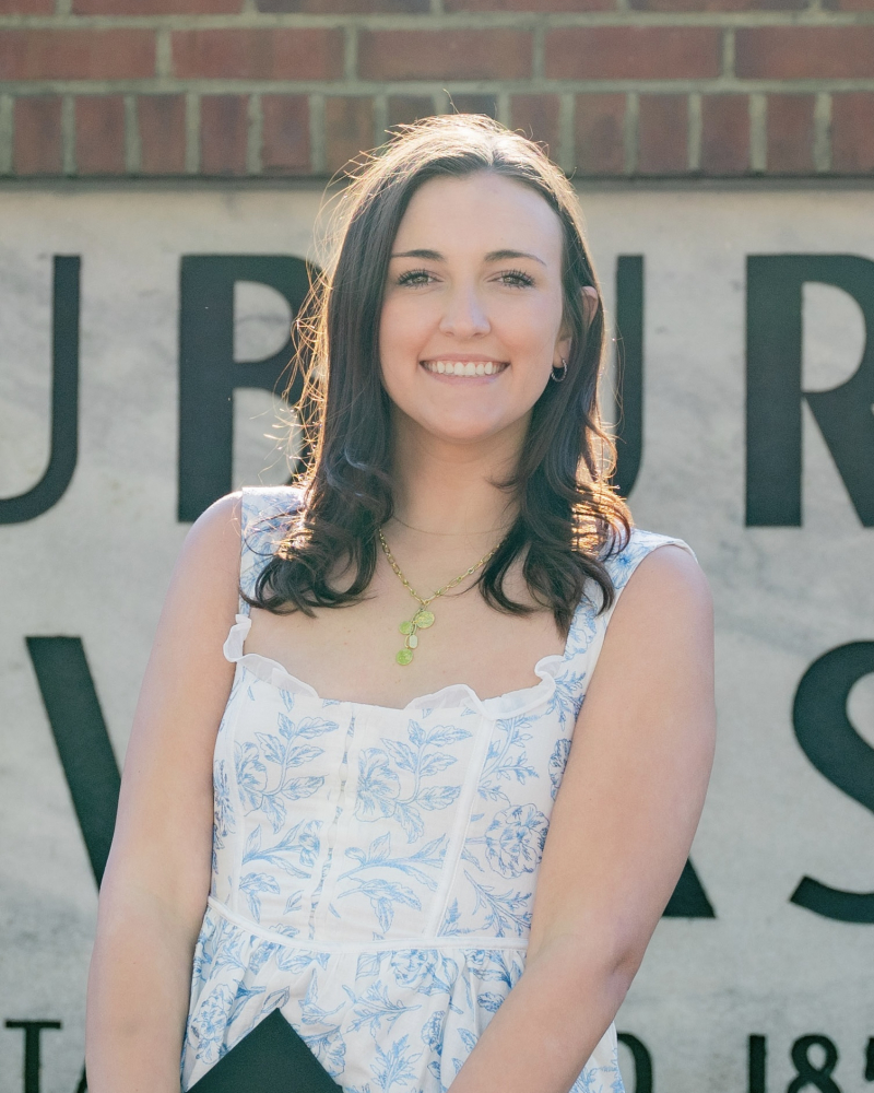 2022_4-18-kate-grad-photos-final-53 2022_4-18-kate-grad-photos-final-53
